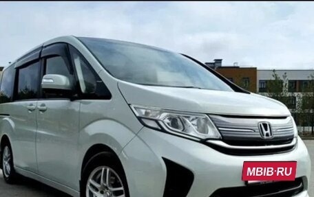 Honda Stepwgn IV, 2015 год, 1 510 000 рублей, 4 фотография