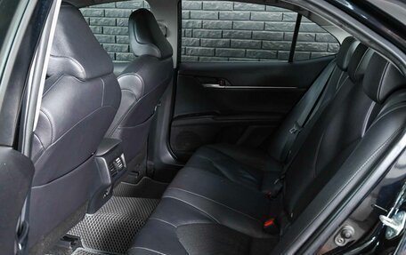 Toyota Camry, 2021 год, 2 835 000 рублей, 10 фотография
