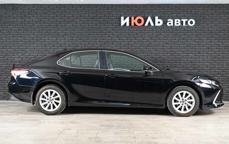 Toyota Camry, 2021 год, 2 835 000 рублей, 8 фотография
