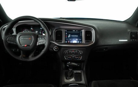 Dodge Charger, 2019 год, 2 700 000 рублей, 7 фотография