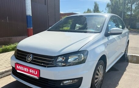 Volkswagen Polo VI (EU Market), 2017 год, 705 000 рублей, 2 фотография