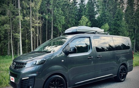 Opel Zafira Life I, 2021 год, 4 100 000 рублей, 9 фотография
