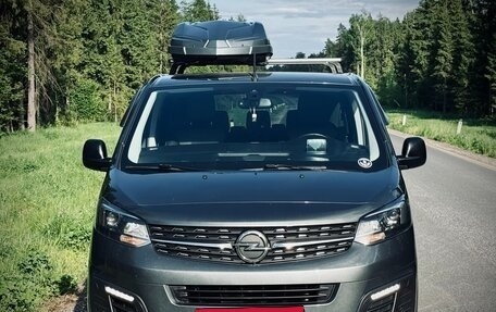 Opel Zafira Life I, 2021 год, 4 100 000 рублей, 3 фотография
