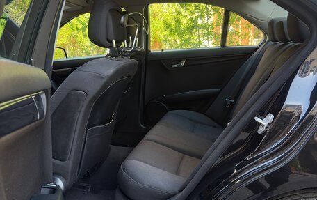 Mercedes-Benz C-Класс, 2010 год, 1 190 000 рублей, 10 фотография
