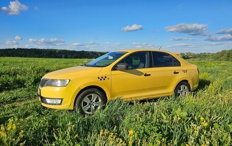 Skoda Rapid I, 2017 год, 675 000 рублей, 3 фотография