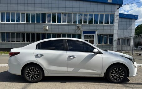 KIA Rio IV, 2021 год, 1 690 000 рублей, 7 фотография