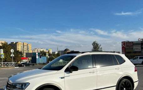 Volkswagen Tiguan II, 2021 год, 3 750 000 рублей, 3 фотография