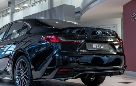 Toyota Camry, 2025 год, 5 590 000 рублей, 6 фотография
