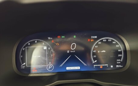 Toyota RAV4, 2025 год, 4 990 000 рублей, 13 фотография