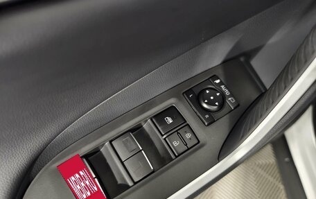 Toyota RAV4, 2025 год, 4 990 000 рублей, 18 фотография