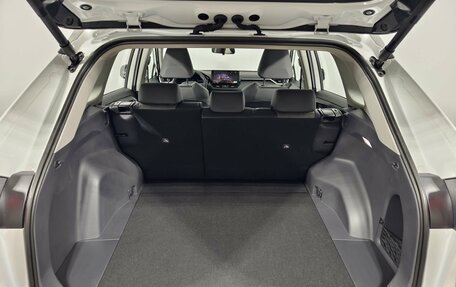 Toyota RAV4, 2025 год, 4 990 000 рублей, 24 фотография