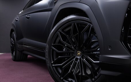 Lamborghini Urus I, 2026 год, 38 000 000 рублей, 10 фотография