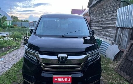 Honda Stepwgn IV, 2021 год, 2 450 000 рублей, 1 фотография