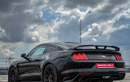 Ford Mustang VI рестайлинг, 2018 год, 2 950 000 рублей, 9 фотография