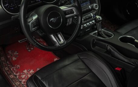 Ford Mustang VI рестайлинг, 2018 год, 2 950 000 рублей, 27 фотография