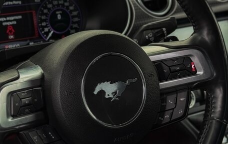Ford Mustang VI рестайлинг, 2018 год, 2 950 000 рублей, 33 фотография