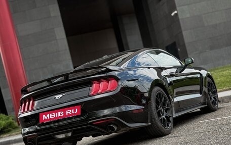 Ford Mustang VI рестайлинг, 2018 год, 2 950 000 рублей, 25 фотография