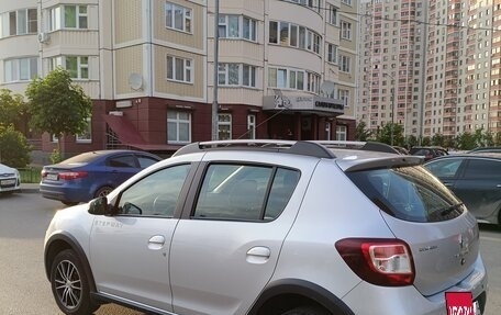 Renault Sandero II рестайлинг, 2017 год, 1 000 000 рублей, 7 фотография