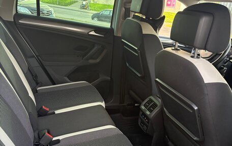 Volkswagen Tiguan II, 2019 год, 2 400 000 рублей, 11 фотография