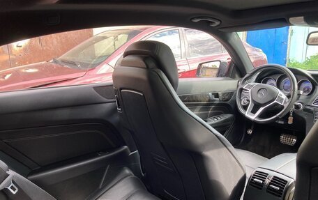 Mercedes-Benz E-Класс, 2015 год, 1 850 000 рублей, 3 фотография