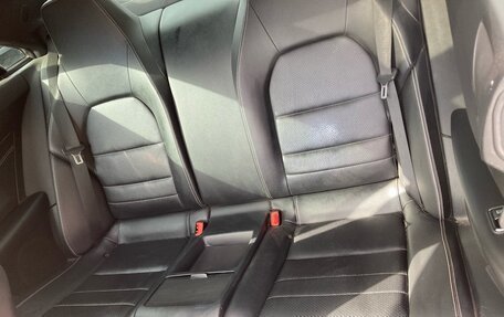 Mercedes-Benz E-Класс, 2015 год, 1 850 000 рублей, 14 фотография