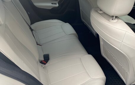 Mercedes-Benz A-Класс, 2018 год, 2 000 000 рублей, 8 фотография