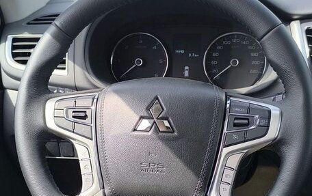 Mitsubishi Pajero Sport III рестайлинг, 2023 год, 3 500 888 рублей, 10 фотография