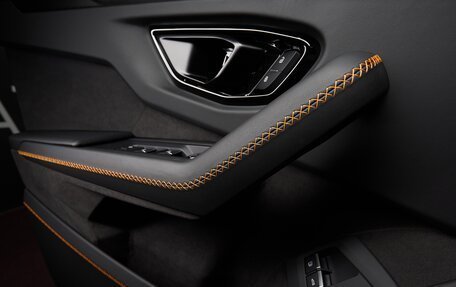 Lamborghini Urus I, 2026 год, 49 000 000 рублей, 27 фотография