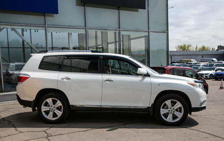 Toyota Highlander III, 2011 год, 1 948 000 рублей, 6 фотография