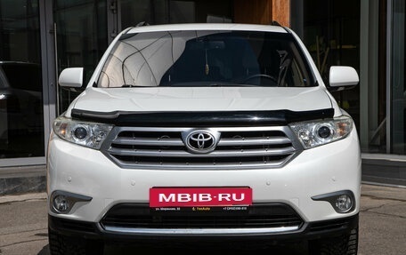 Toyota Highlander III, 2011 год, 1 948 000 рублей, 4 фотография