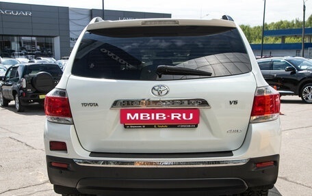 Toyota Highlander III, 2011 год, 1 948 000 рублей, 8 фотография