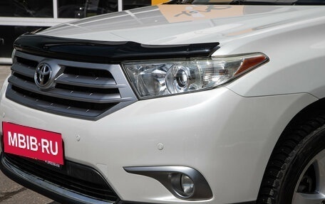 Toyota Highlander III, 2011 год, 1 948 000 рублей, 3 фотография