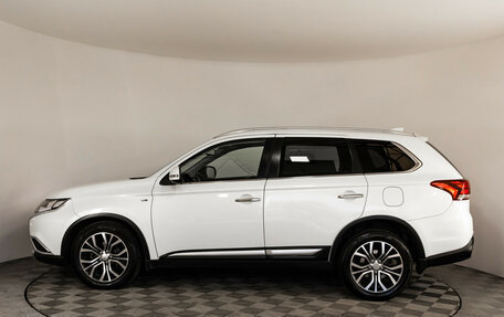 Mitsubishi Outlander III рестайлинг 3, 2017 год, 2 149 000 рублей, 8 фотография