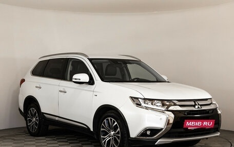 Mitsubishi Outlander III рестайлинг 3, 2017 год, 2 149 000 рублей, 3 фотография