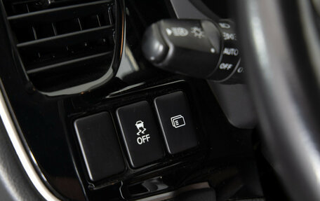 Mitsubishi Outlander III рестайлинг 3, 2017 год, 2 149 000 рублей, 20 фотография