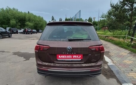 Volkswagen Tiguan II, 2021 год, 3 600 000 рублей, 3 фотография