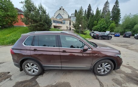 Volkswagen Tiguan II, 2021 год, 3 600 000 рублей, 4 фотография