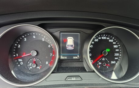 Volkswagen Tiguan II, 2021 год, 3 600 000 рублей, 7 фотография