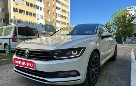Volkswagen Passat B8 рестайлинг, 2015 год, 1 520 000 рублей, 3 фотография
