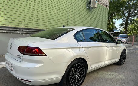 Volkswagen Passat B8 рестайлинг, 2015 год, 1 520 000 рублей, 20 фотография