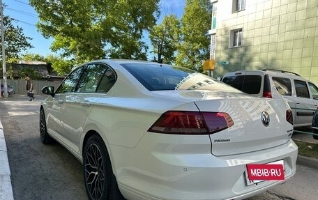 Volkswagen Passat B8 рестайлинг, 2015 год, 1 520 000 рублей, 17 фотография