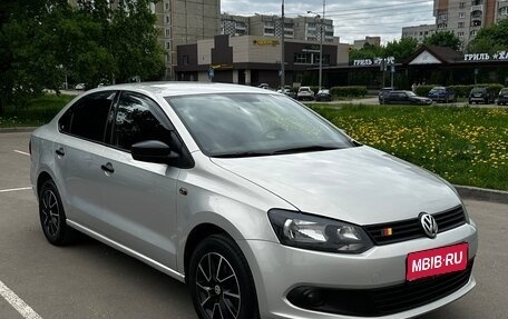 Volkswagen Polo VI (EU Market), 2011 год, 590 000 рублей, 1 фотография