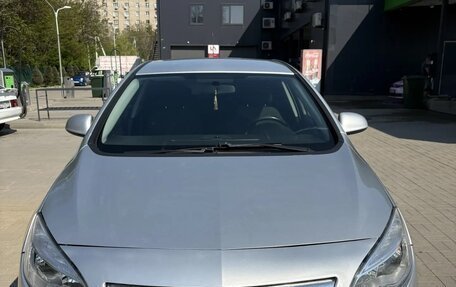Opel Astra J, 2012 год, 650 000 рублей, 4 фотография