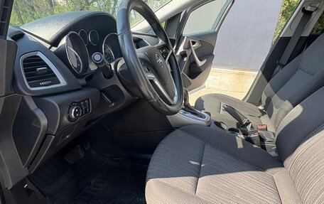 Opel Astra J, 2012 год, 650 000 рублей, 26 фотография