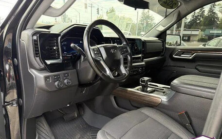 Chevrolet Silverado, 2023 год, 6 883 948 рублей, 7 фотография