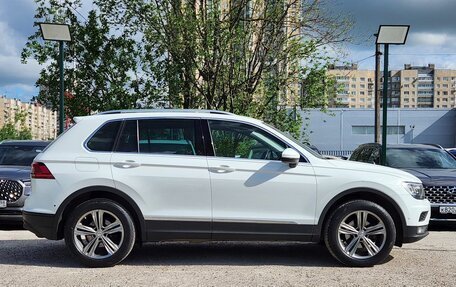 Volkswagen Tiguan II, 2018 год, 1 949 000 рублей, 4 фотография