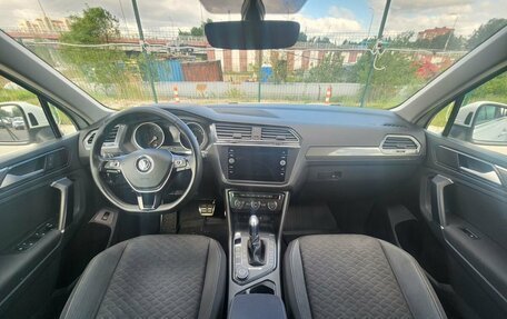 Volkswagen Tiguan II, 2018 год, 1 949 000 рублей, 9 фотография