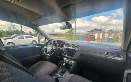 Volkswagen Tiguan II, 2018 год, 1 949 000 рублей, 10 фотография