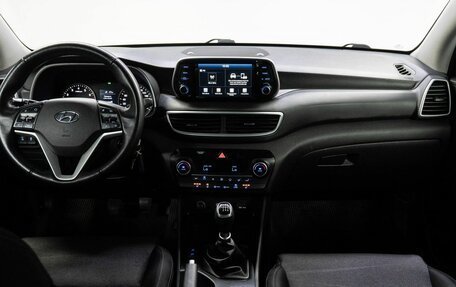 Hyundai Tucson III, 2019 год, 2 195 000 рублей, 20 фотография
