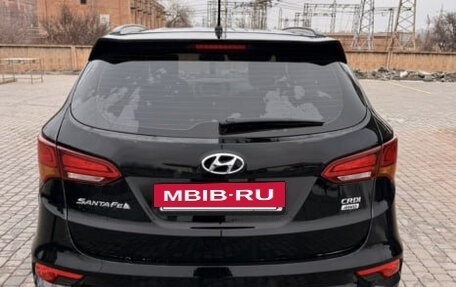Hyundai Santa Fe III рестайлинг, 2016 год, 2 230 000 рублей, 2 фотография